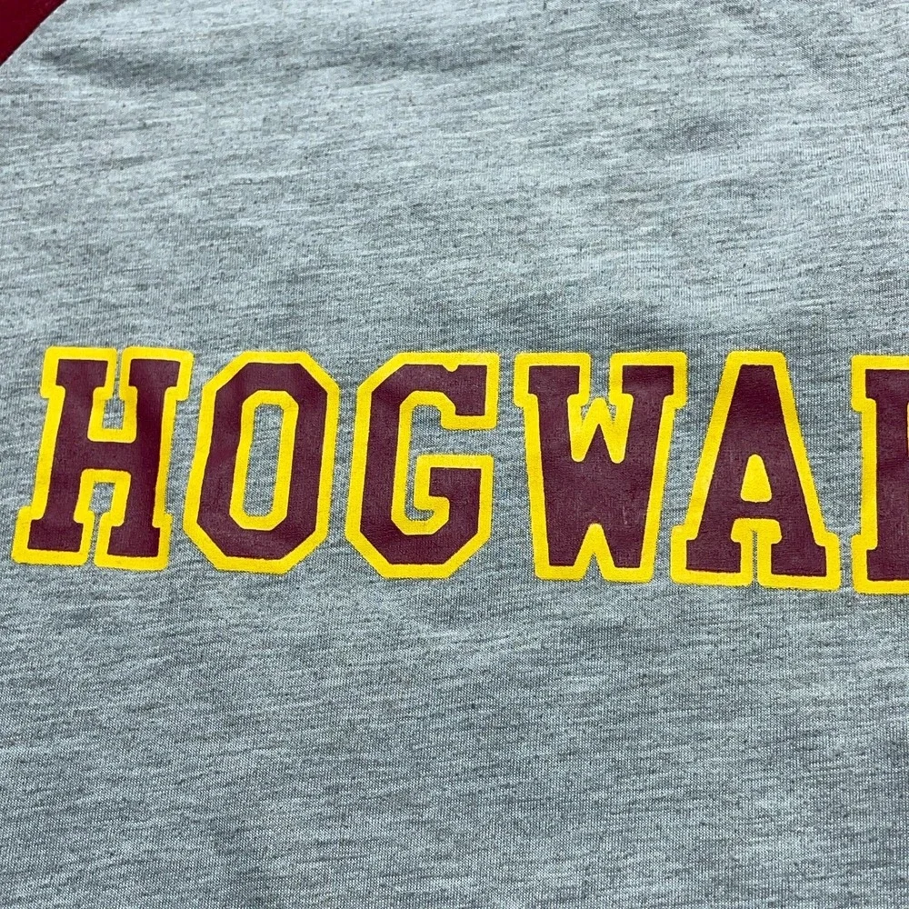 Harry Potter Hogwarts T-Shirt Kids Girls 14 Burgundy Gray Graphics Raglan Sleeve